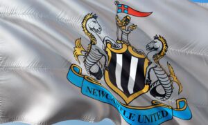 Newcastle faz história e conquista seu primeiro título da Copa da Liga Inglesa