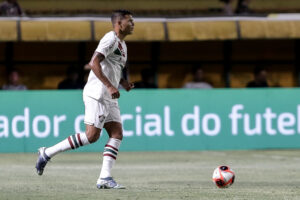 “Final, aqui vamos nós!”, celebra Thiago Silva após retorno ao Fluminense com classificação