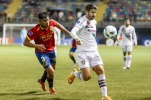 Nos últimos 15 jogos em grama sintética, Fluminense só venceu duas vezes