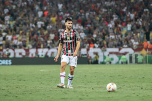 Fluminense deve ter alteração no meio-campo contra o Sport