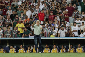 Renato Gaúcho valoriza mais uma vitória conquistada no fim: “A gente não pode desistir”