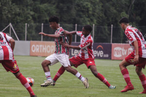 Fluminense encara o Vasco neste sábado pelo Carioca Sub-15