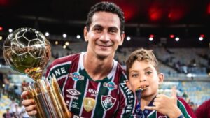 Gansinho não perdoa o Santos após vitória do Fluminense e faz brincadeira na web