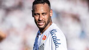 Tentado por Mário Bittencourt para reforçar o Fluminense, Neymar é diagnosticado com Covid-19