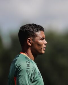 Thiago Silva se junta ao elenco do Fluminense nos EUA em primeira atividade no país; Confira