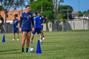Fluminense reencontrará cria de Xerém e ex-técnico de rival contra a Aparecidense-GO nesta terça-feira