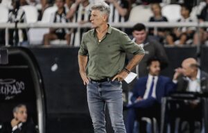 Agora não pode? Renato viajou para La Paz em 2024, com o Grêmio