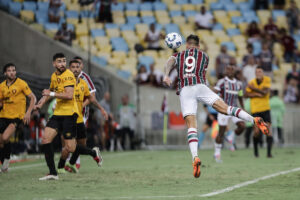 Renato aponta como Everaldo tem ajudado Fluminense na ausência de Cano