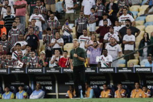 Renato pede reflexão da torcida do Fluminense após vaias: “Será que está tão ruim assim?”