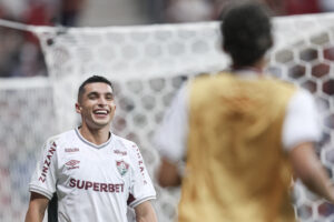 Susto inicial, virada e dever cumprido com goleada: Os bastidores de Aparecidense 1 x 4 Fluminense