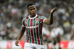 Xamã esbanja confiança com o Fluminense e diz: “Temos o Pelé da Colômbia”
