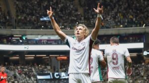 Canobbio e Serna sobem no ranking de artilharia do Fluminense em 2025; veja lista