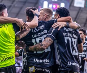 Sem jogar, Fluminense é ultrapassado no Brasileirão