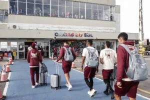 Fluminense divulga imagens da chegada em Caxias do Sul; Confira