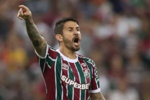 Treinador rasga elogios a atacante do Fluminense: “Entre os melhores no Brasil”