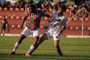 Com ótimo desempenho em clássicos, Fluminense lidera o Carioca Sub-15