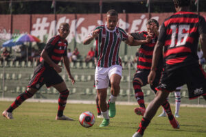 Fluminense é derrotado pelo Flamengo e se despede da Copa Rio Sub-20