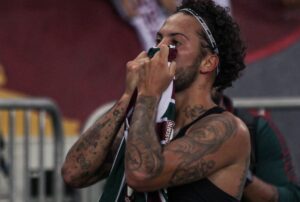 Guga: “Pode fazer o que for, mas sem desrespeitar o Fluminense e seus torcedores”