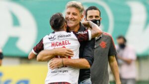 Michael e Cebolinha podem deixar o Flamengo; Renato Gaúcho já trabalhou com ambos