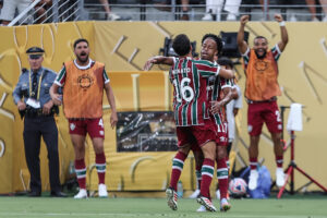 Fluminense tem três jogadores pendurados na Copa do Mundo de Clubes; saiba quando zeram os cartões