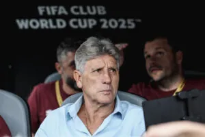 Renato Gaúcho volta a ostentar aproveitamento de 70% no Fluminense desde sua chegada