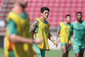 Volta a marcar no sábado? Cano já tem o dobro de gols em relação à última temporada