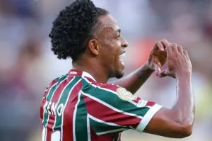 Renato Gaúcho rasga elogios a Keno: “Admiro muito esse tipo de jogador”