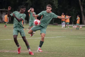Técnico do Fluminense comenta conquista da Copa Voltaço Sub-14