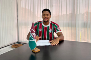 Fluminense renova contrato de volante do Sub-20