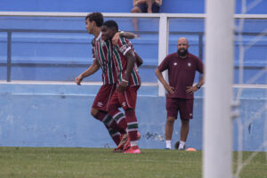 Fluminense bate o Caparebus e abre vantagem nas oitavas de final do Torneio OPG Sub-20