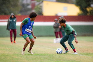 Lateral do Fluminense projeta “final” contra o Palmeiras no Brasileirão Feminino