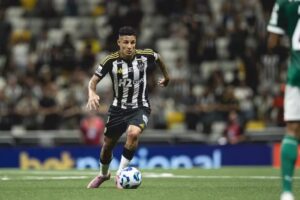 Em 2025, Arana, próximo do Fluminense, perdeu 104 dias por lesão