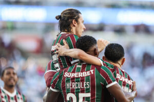Fluminense tem um suspenso e vai com dois pendurados contra Athletico-PR; dupla retorna