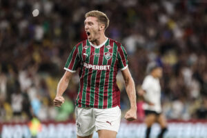 Montenegro apresenta argumento para defender Castillo no Fluminense: “Não dá para avaliar”