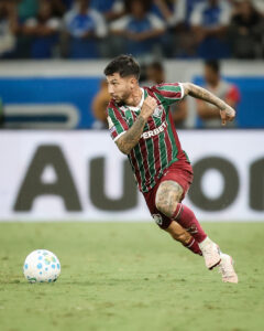 Cuberas explica presença de titulares no banco do Fluminense neste domingo