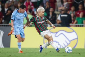 Deve ser titular? Veja números de Soteldo no Brasileirão
