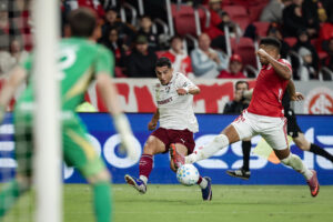 Empresário comenta insatisfação de Serna com o banco e descarta saída do Fluminense