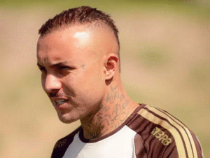Santos acerta com atacante que chegou a ser comentado no Fluminense