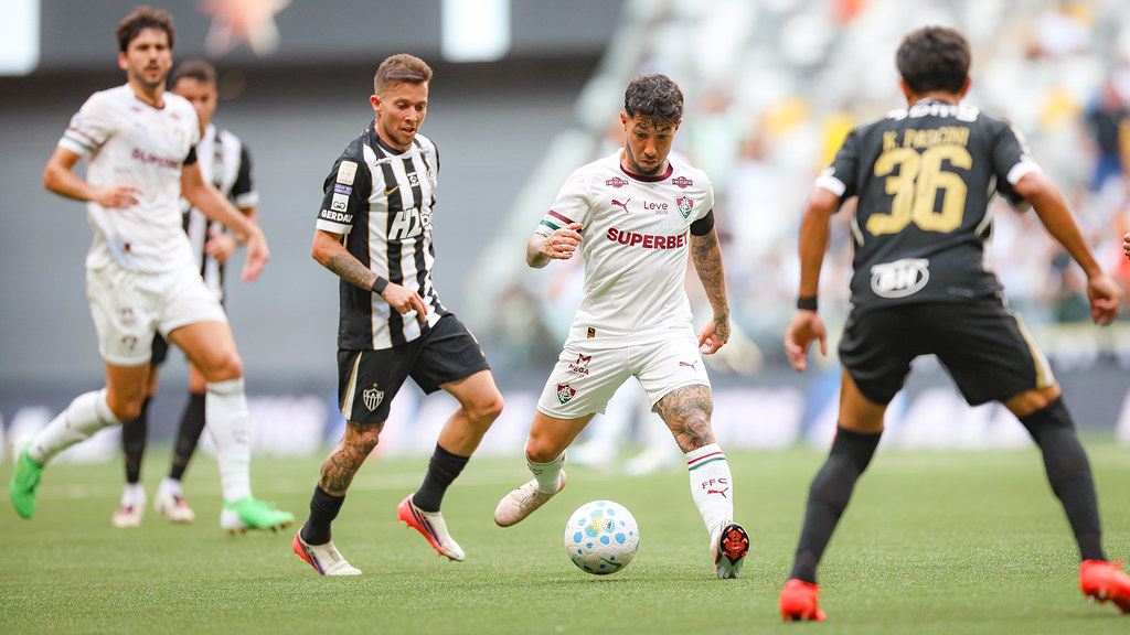 Influencers tricolores comentaram derrota do Fluminense para o Atlético-MG