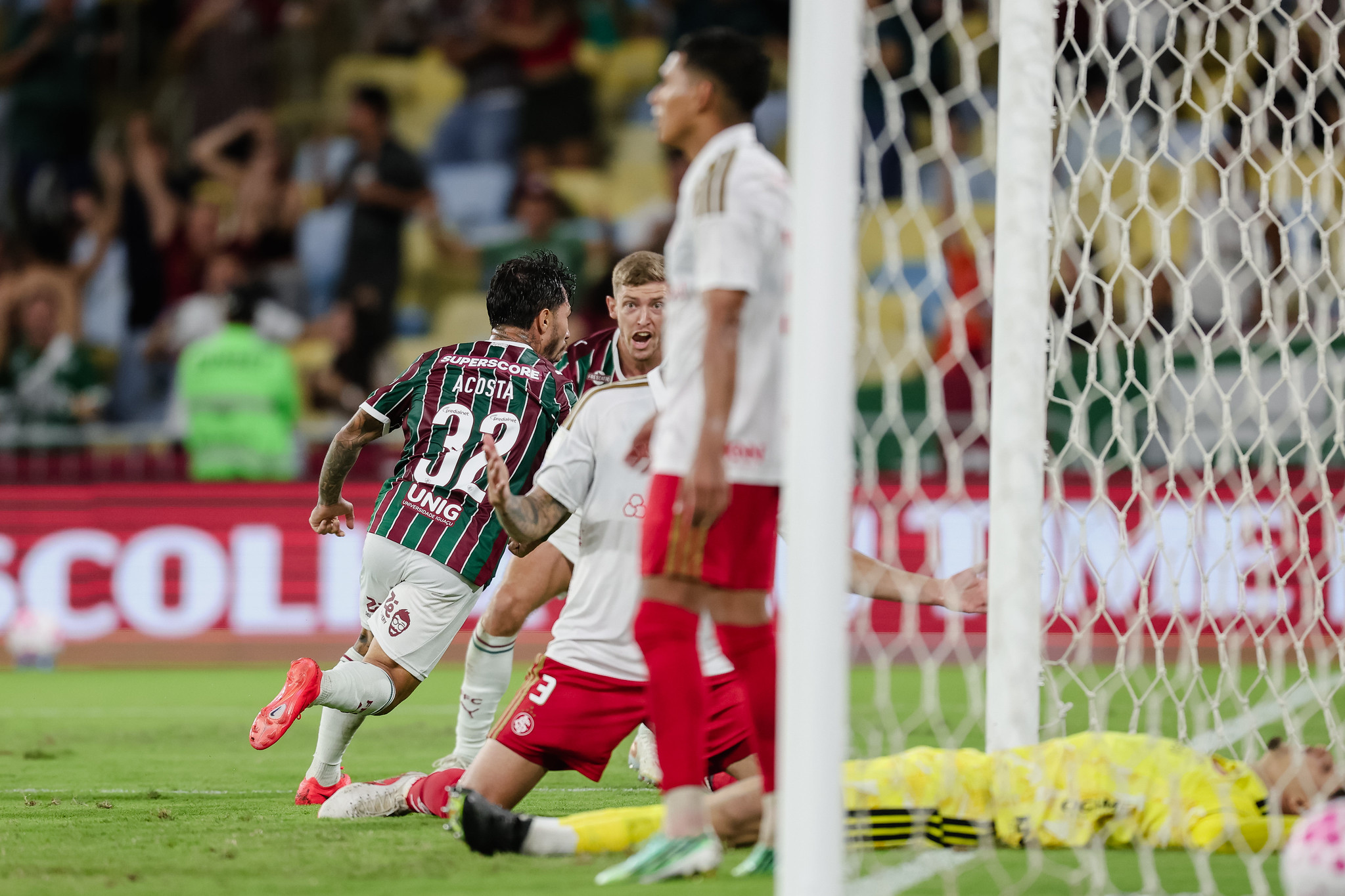 Fluminense atinge 250 vitórias contra clubes do G-12 neste século