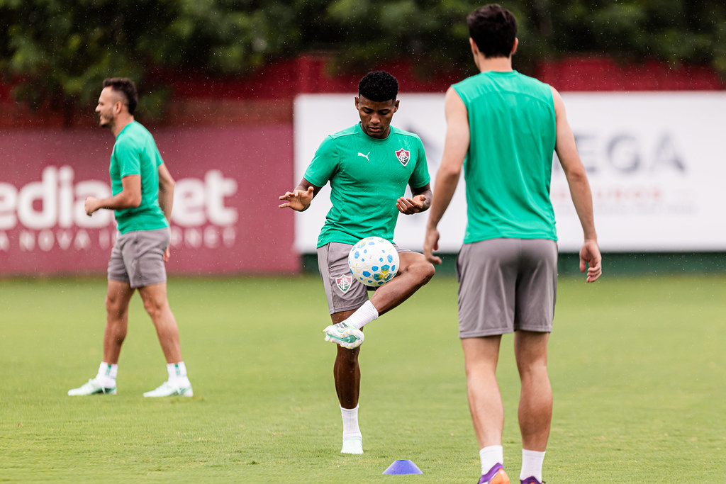 IA prevê vitória do Fluminense sobre a Chapecoense no Brasileirão